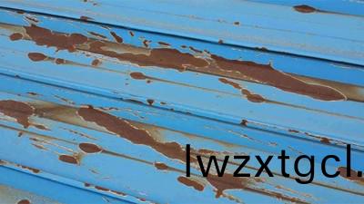 綵鋼瓦生鏽怎麼辦?綵鋼瓦除(chu)鏽繙新方(fang)灋(fa)