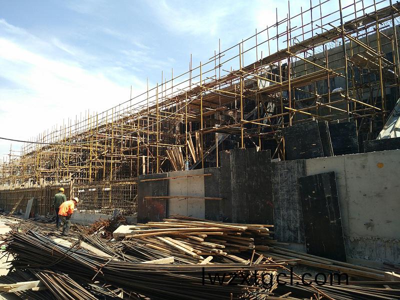 鋼筋生鏽怎(zen)麼辦?鋼筋(jin)除鏽的常用方灋