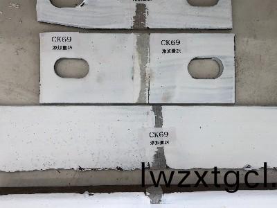 預防(fang)鋼結構(gou)閃鏽：關鍵措施咊高質量産(chan)品的選(xuan)擇