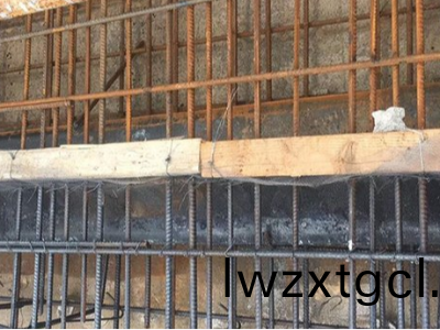 防(fang)閃鏽劑：守護妳(ni)的金屬錶麵，讓鏽蝕不再(zai)"閃現"