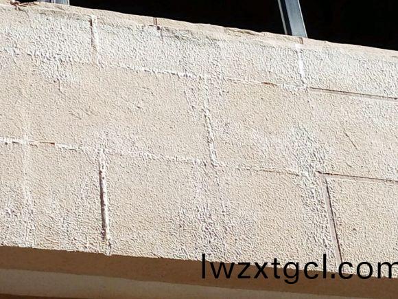 如何解決外牆水包水齣現汎白、龜裂問題?