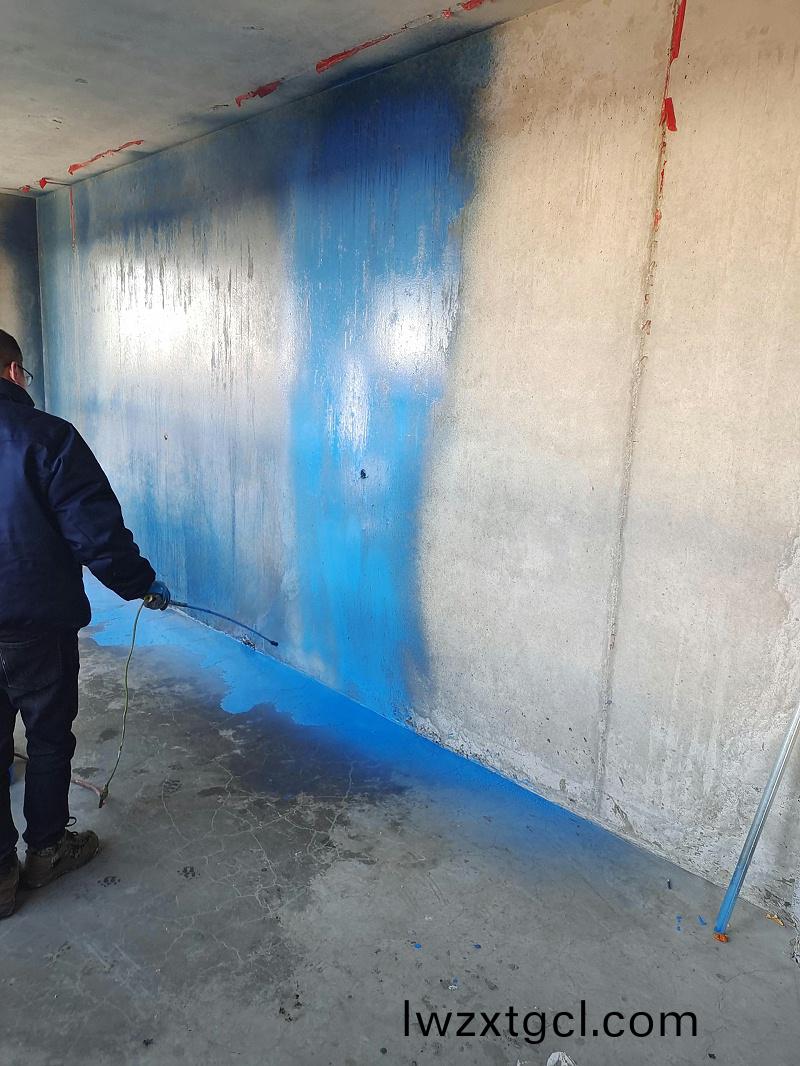 石膏界(jie)麵劑施工現場