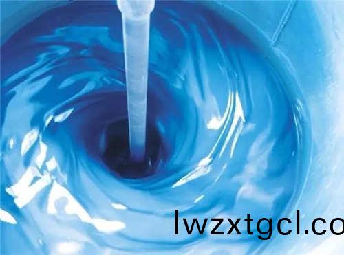 水性塗(tu)料中(zhong)的“水(shui)”起了什麼(me)作用?