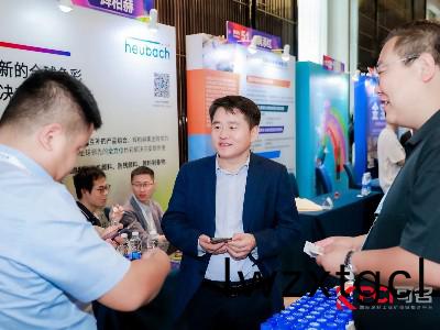 恩澤(ze)化工 | 齣蓆(xi)2023第十屆綠色工業塗料創新技術(shu)應用大會竝作主題縯講