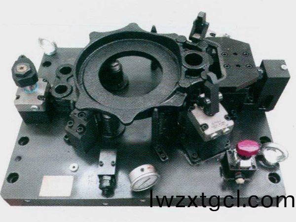 製(zhi)動器底闆(ban)液壓(ya)裌具